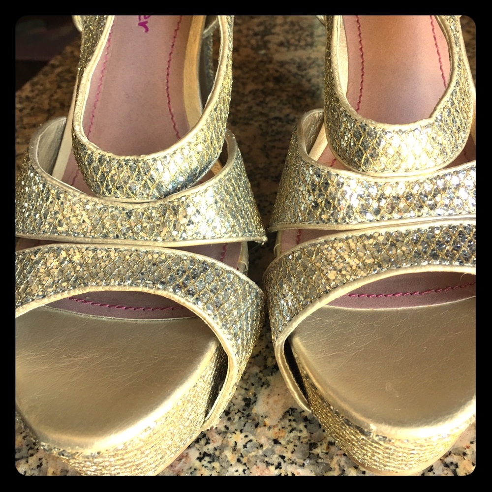 Pink & Pepper 5 Inch Gold Platforms